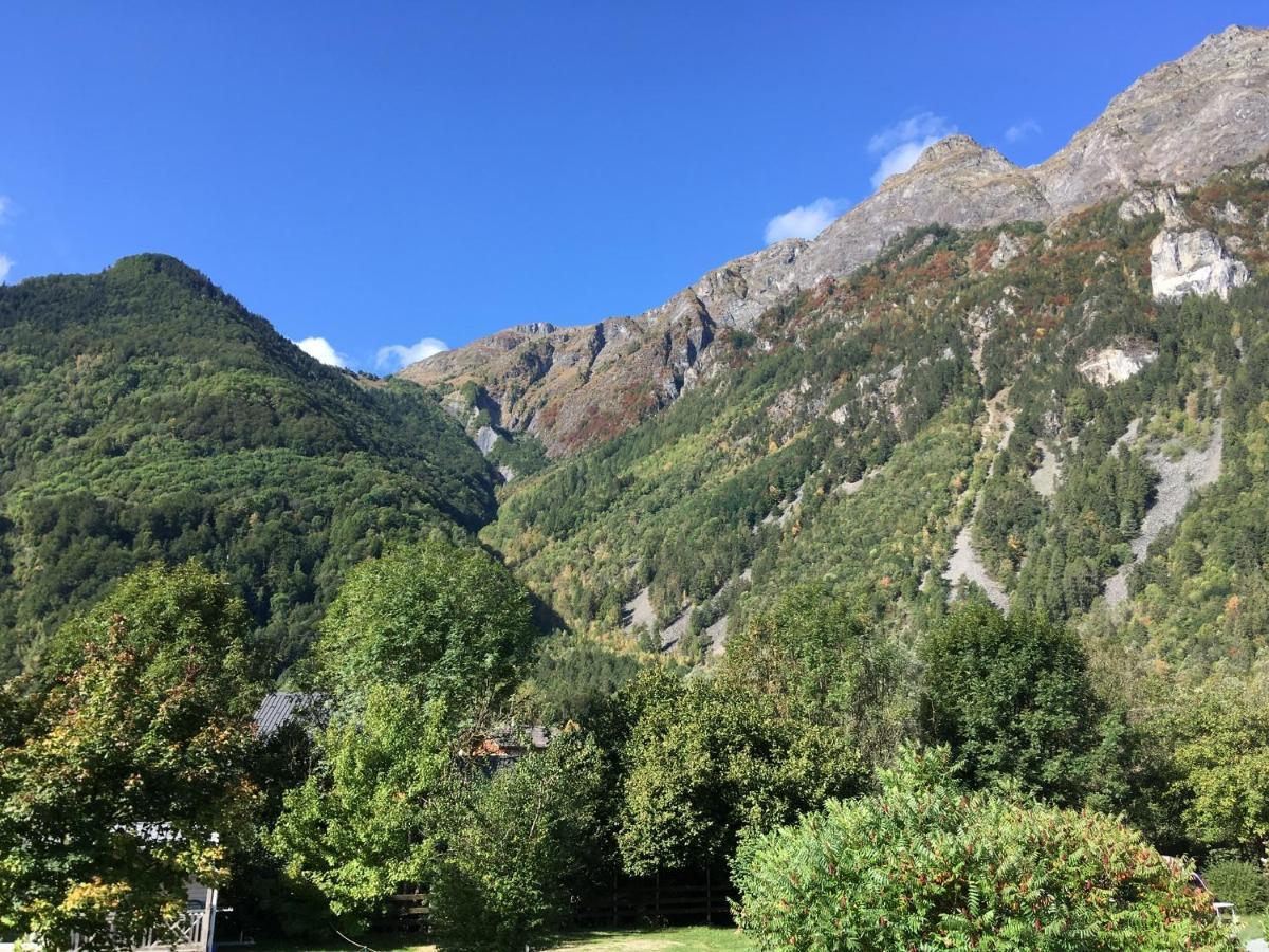 Ferme Noemie Villa Le Bourg-dʼOisans Екстериор снимка
