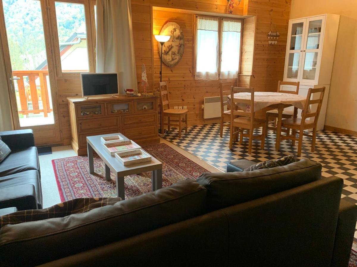 Ferme Noemie Villa Le Bourg-dʼOisans Екстериор снимка