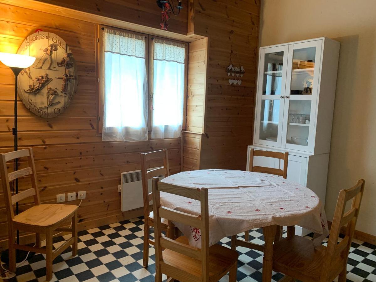 Ferme Noemie Villa Le Bourg-dʼOisans Екстериор снимка