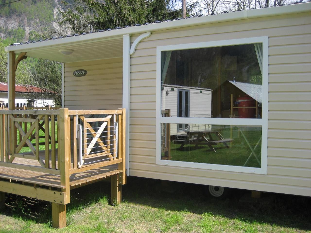 Ferme Noemie Villa Le Bourg-dʼOisans Екстериор снимка